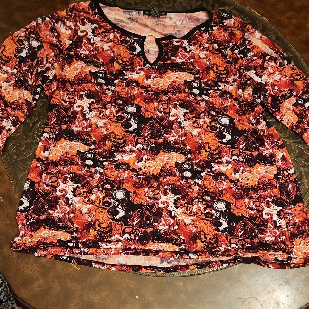 Vibrant Women's Cold Shoulder Top with Keyhole Detail Sz 2x